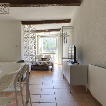 Cote Place Apartment